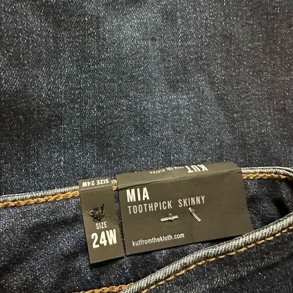NWT kut from the Kloth Mia toothpick skinny 24w - Picture 4 of 10